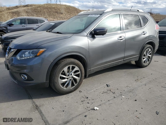2015 Nissan Rogue SL with VIN 5N1AT2MVXFC827326, listed as a Copart auction lot 50641045 with 220,806 mi miles and Clean Title. Bid and sale history available at carsss.com. Image 1.