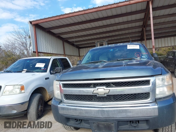 2007 Chevrolet Silverado 1500 LT w/1LT with VIN 2GCEC19J571562893, listed as a IAAI auction lot 41420449 with 246,613 mi miles. Bid and sale history available at carsss.com. Image 12.