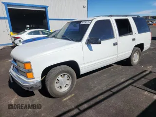 1996 Chevrolet Tahoe with VIN 1GNEC13R5TJ374784, listed as a Copart auction lot 66554125 with 218,321 mi miles and Clean title. Bid and sale history available at DreamBid. Image 1.