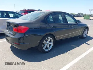 2015 BMW 3 Series 328i xDrive с VIN WBA3B5C55FF961143, выставлен на аукционе IAAI как лот 42561041 с пробегом 61 624 миль миль и . История ставок и продаж доступна на DreamBid. Изображение 4.