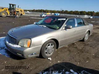 2003 Cadillac DeVille z VIN 1G6KD54Y03U142150, wystawiony jako Copart lot #55728225 z przebiegiem 130 692 mil mil oraz Nie do naprawy • Non repairable. Historia ofert i sprzedaży dostępna na DreamBid. Obrazek 1.