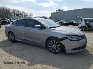 2016 Chrysler 200 S with VIN 1C3CCCBG3GN161105, listed as a Copart auction lot 47258675 with 188,367 mi miles and Salvage Title. Bid and sale history available at carsss.com. Image 4.