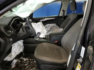 2021 Ford Escape SE with VIN 1FMCU0G61MUA33790, listed as a Copart auction lot 87670975 with 90,850 mi miles and Salvage Title. Bid and sale history available at carsss.com. Image 7.