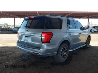 2022 Ford Expedition XLT с VIN 1FMJU1HT4NEA67039, выставлен на аукционе IAAI как лот 42609959 с пробегом 75 880 миль миль и . История ставок и продаж доступна на DreamBid. Изображение 4.