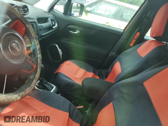 2018 Jeep Renegade Sport with VIN ZACCJBABXJPH41855, listed as a Copart auction lot 60539345 with 40,771 mi miles and Salvage title. Bid and sale history available at DreamBid. Image 8.