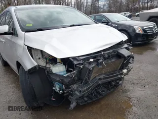 2016 Kia Sedona EX with VIN KNDMC5C13G6156874, listed as a IAAI auction lot 41458155 with 108,241 mi miles. Bid and sale history available at carsss.com. Image 6.