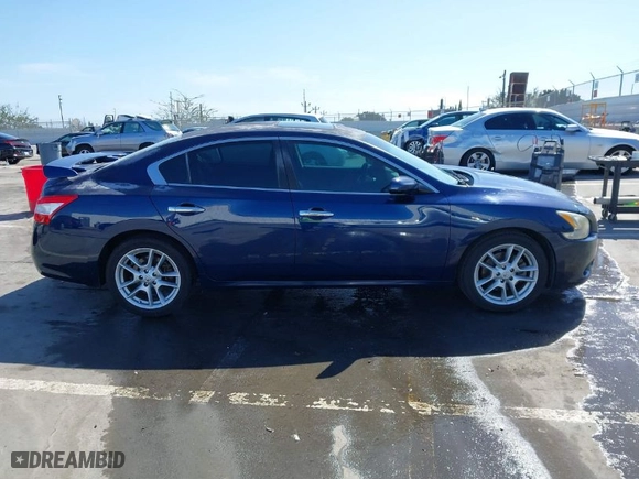 2009 Nissan Maxima 3.5 SV w/Sport Pkg with VIN 1N4AA51E19C824809, listed as a IAAI auction lot 41725538 with 201,146 mi miles. Bid and sale history available at carsss.com. Image 13.