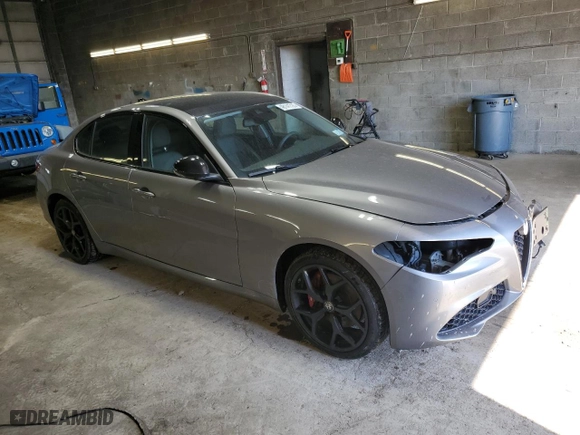 2021 Alfa Romeo Giulia Ti with VIN ZARFANBN4M7644262, listed as a Copart auction lot 48141725 with 23,550 mi miles and Salvage Title. Bid and sale history available at carsss.com. Image 4.