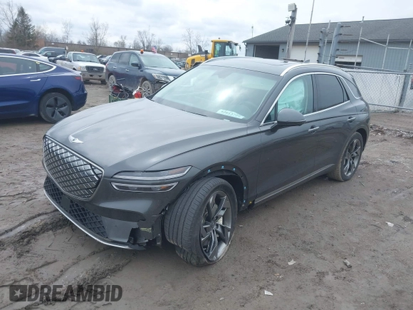 2023 Genesis GV70 Advanced z VIN 5NMMCET18PH000249, wystawiony jako IAAI lot #42013729 z przebiegiem 22 282 mil mil oraz . Historia ofert i sprzedaży dostępna na DreamBid. Obrazek 2.