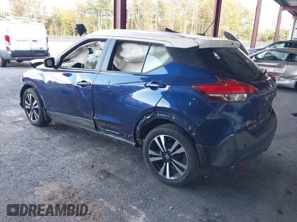 2020 Nissan Kicks SV with VIN 3N1CP5CV7LL501524, listed as a IAAI auction lot 40884087 with 89,613 mi miles. Bid and sale history available at carsss.com. Image 3.