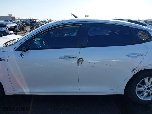 2018 Kia Optima LX with VIN KNAGT4L37J5202502, listed as a IAAI auction lot 41819087 with 73,311 mi miles. Bid and sale history available at carsss.com. Image 14.