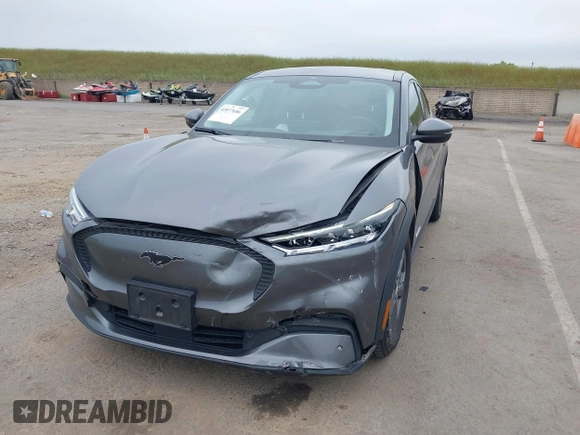 2021 Ford Mustang Mach-E Select z VIN 3FMTK1RM8MMA18120, wystawiony jako IAAI lot #42077686 z przebiegiem 71 626 mil mil oraz . Historia ofert i sprzedaży dostępna na DreamBid. Obrazek 6.
