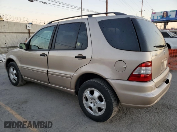 2004 Mercedes-Benz M-Class 3.5L with VIN 4JGAB57E94A492116, listed as a Copart auction lot 83847424 with 108,048 mi miles and Salvage Title. Bid and sale history available at carsss.com. Image 2.