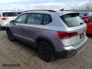 2022 Volkswagen Taos S with VIN 3VVMX7B22NM058332, listed as a Copart auction lot 43028223 with 10,541 mi miles. Bid and sale history available at carsss.com. Image 2.