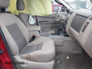 2008 Ford Escape XLT with VIN 1FMCU93138KD90369, listed as a IAAI auction lot 42430073 with Not provided miles and . Bid and sale history available at DreamBid. Image 5.