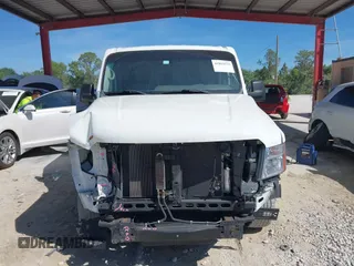 2017 Nissan NV Cargo S z VIN 1N6BF0KM7HN808851, wystawiony jako IAAI lot #41853575 z przebiegiem 93 893 mil mil oraz . Historia ofert i sprzedaży dostępna na DreamBid. Obrazek 12.