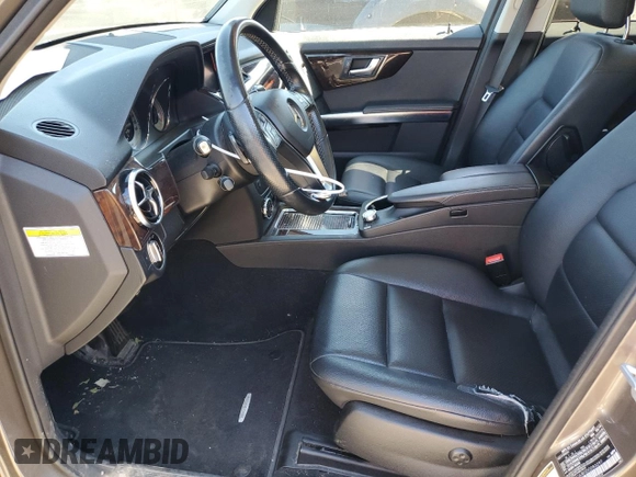 2013 Mercedes-Benz GLK 350 with VIN WDCGG8JB0DG083297, listed as a Copart auction lot 60913404 with 143,890 mi miles and Salvage Title. Bid and sale history available at DreamBid. Image 7.