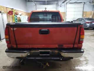 2001 Chevrolet Silverado 1500 LS with VIN 1GCEK14T41Z135442, listed as a Copart auction lot 76320334 with 237,041 mi miles and Clean Title. Bid and sale history available at carsss.com. Image 6.