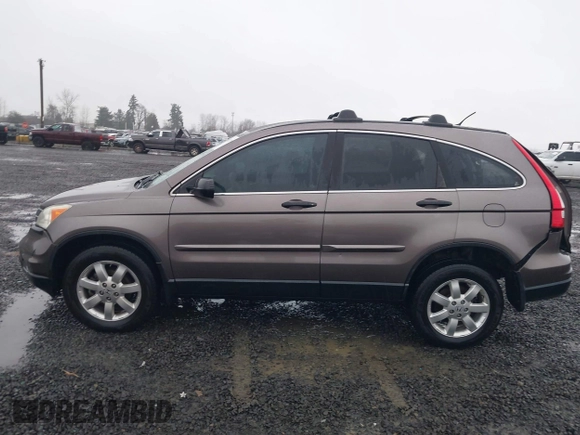2011 Honda CR-V SE with VIN 5J6RE4H40BL003273, listed as a IAAI auction lot 41237931 with 218,624 mi miles. Bid and sale history available at carsss.com. Image 15.