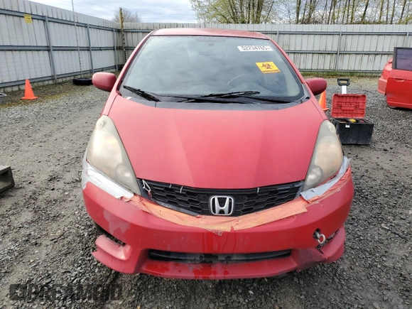 2013 Honda Fit Sport z VIN JHMGE8H69DC076469, wystawiony jako Copart lot #52234765 z przebiegiem 311 867 mil mil oraz Czysty tytuł • Clean title. Historia ofert i sprzedaży dostępna na DreamBid. Obrazek 5.