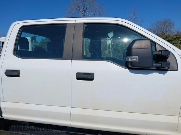 2019 Ford Super Duty F-250 SRW XL with VIN 1FT7W2A65KEF95185, listed as a IAAI auction lot 41615970 with 68,278 mi miles. Bid and sale history available at carsss.com. Image 13.