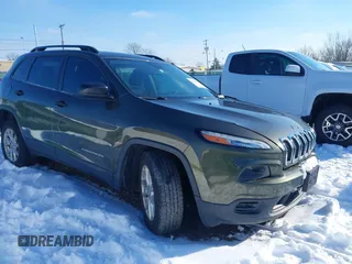 2016 Jeep Cherokee Sport with VIN 1C4PJMAB7GW119450, listed as a IAAI auction lot 41245969 with 86,947 mi miles. Bid and sale history available at carsss.com. Image 1.