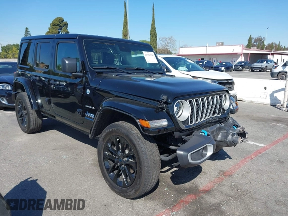 2024 Jeep Wrangler Sahara с VIN 1C4RJXP63RW192404, выставлен на аукционе IAAI как лот 41720108 с пробегом 11 880 миль миль и . История ставок и продаж доступна на DreamBid. Изображение 1.