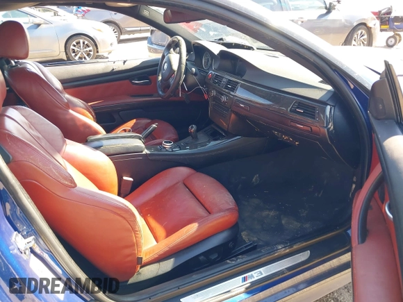 2009 BMW M3 с VIN WBSWD93589P361242, выставлен на аукционе IAAI как лот 41454276 с пробегом 153 175 миль миль и . История ставок и продаж доступна на DreamBid. Изображение 5.