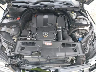 2014 Mercedes-Benz C 250 Sport z VIN WDDGF4HB6EA942040, wystawiony jako IAAI lot #42290082 z przebiegiem 91 327 mil mil oraz . Historia ofert i sprzedaży dostępna na DreamBid. Obrazek 10.
