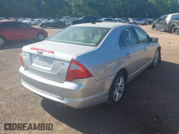 2012 Ford Fusion SE with VIN 3FAHP0HAXCR226407, listed as a IAAI auction lot 41982689 with 193,432 mi miles. Bid and sale history available at carsss.com. Image 4.