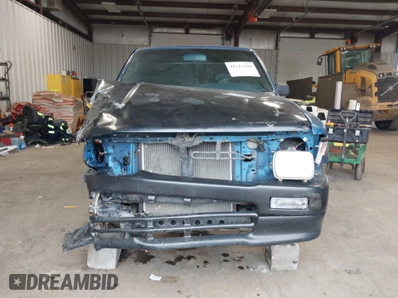 1995 Toyota Pickup с VIN JT4RN13P3S6071569, выставлен на аукционе IAAI как лот 41713298 с пробегом 233 817 миль миль и . История ставок и продаж доступна на DreamBid. Изображение 13.