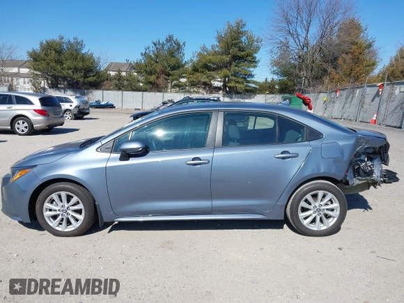 2025 Toyota Corolla LE z VIN 5YFB4MDEXSP241048, wystawiony jako IAAI lot #41710245 z przebiegiem 4 195 mil mil oraz . Historia ofert i sprzedaży dostępna na DreamBid. Obrazek 14.