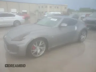 2015 Nissan 370Z Nismo z VIN JN1AZ4EH0FM444256, wystawiony jako Copart lot #54620065 z przebiegiem 78 626 mil mil oraz Szkoda całkowita • Salvage title. Historia ofert i sprzedaży dostępna na DreamBid. Obrazek 1.