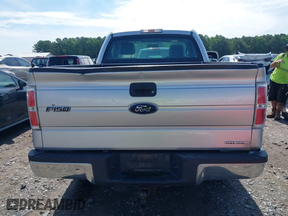 2013 Ford F-150 XL z VIN 1FTMF1EM4DFB49404, wystawiony jako IAAI lot #42640831 z przebiegiem 132 813 mil mil oraz . Historia ofert i sprzedaży dostępna na DreamBid. Obrazek 15.