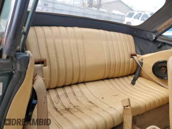 1982 FIAT 124 Spider z VIN ZFAAS00B0C5003902, wystawiony jako Copart lot #51425625 z przebiegiem 77 842 mil mil oraz Szkoda całkowita • Salvage title. Historia ofert i sprzedaży dostępna na DreamBid. Obrazek 10.