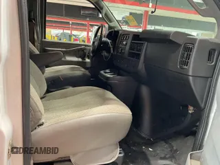 2021 Chevrolet Express Cargo z VIN 1GCWGAFP5M1201537, wystawiony jako IAAI lot #42642579 z przebiegiem 96 732 mil mil oraz . Historia ofert i sprzedaży dostępna na DreamBid. Obrazek 23.
