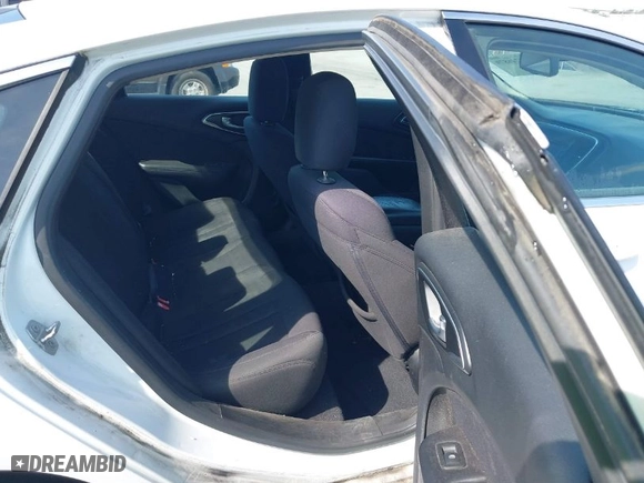 2015 Chrysler 200 Limited with VIN 1C3CCCAB0FN593655, listed as a IAAI auction lot 41746879 with 171,551 mi miles. Bid and sale history available at carsss.com. Image 8.