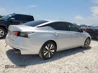 2021 Nissan Altima SV with VIN 1N4BL4DVXMN416889, listed as a Copart auction lot 58020005 with 14,440 mi miles and Salvage title. Bid and sale history available at DreamBid. Image 3.