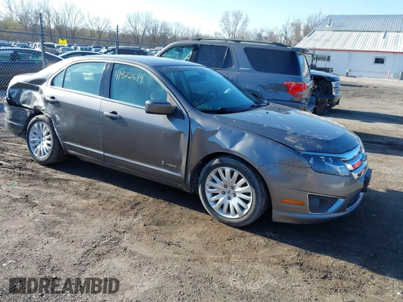 2010 Ford Fusion Hybrid z VIN 3FADP0L35AR423330, wystawiony jako IAAI lot #41972619 z przebiegiem 154 026 mil mil oraz . Historia ofert i sprzedaży dostępna na DreamBid. Obrazek 1.