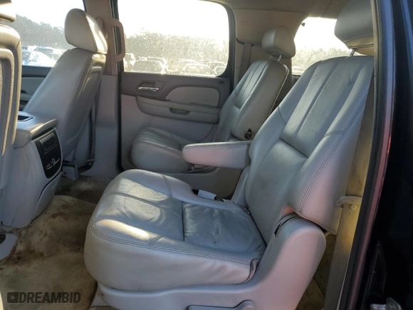 2007 Chevrolet Suburban LT with VIN 3GNFC16097G241714, listed as a Copart auction lot 42155195 with 307,414 mi miles and Salvage Title. Bid and sale history available at carsss.com. Image 11.
