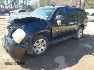2007 GMC Yukon SLT with VIN 1GKFC13077J401993, listed as a IAAI auction lot 41704555 with 1 mi miles. Bid and sale history available at carsss.com. Image 2.