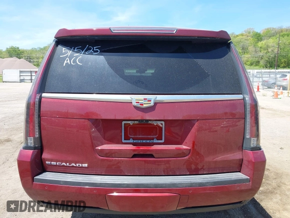 2018 Cadillac Escalade ESV Platinum z VIN 1GYS4KKJXJR270598, wystawiony jako IAAI lot #42238452 z przebiegiem 60 194 mil mil oraz . Historia ofert i sprzedaży dostępna na DreamBid. Obrazek 17.