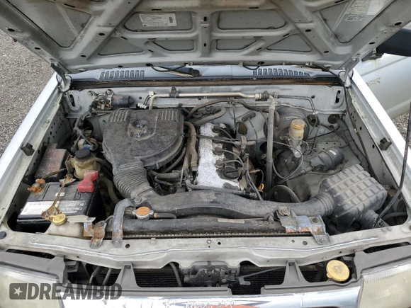 2000 Nissan Frontier XE with VIN 1N6DD26S9YC331662, listed as a Copart auction lot 56790225 with 180,272 mi miles and Clean title. Bid and sale history available at DreamBid. Image 11.