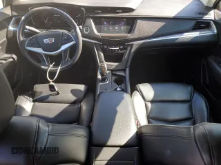 2017 Cadillac XT5 Luxury AWD z VIN 1GYKNDRS6HZ280840, wystawiony jako Copart lot #56240795 z przebiegiem 138 859 mil mil oraz Szkoda całkowita • Salvage title. Historia ofert i sprzedaży dostępna na DreamBid. Obrazek 8.