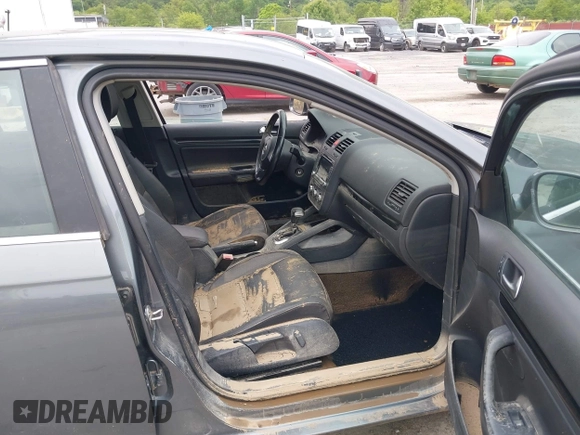 2010 Volkswagen Jetta Limited Edition with VIN 3VWRZ7AJXAM018241, listed as a IAAI auction lot 42340703 with Not provided miles and . Bid and sale history available at DreamBid. Image 5.