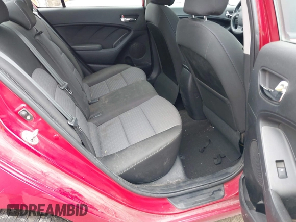 2015 Kia Forte LX with VIN KNAFX4A69F5427203, listed as a IAAI auction lot 41961590 with 176,599 mi miles. Bid and sale history available at carsss.com. Image 8.