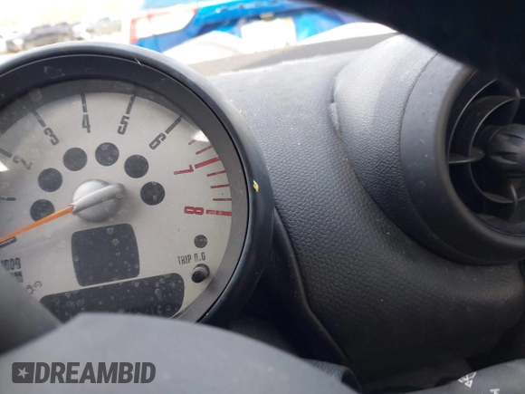 2014 MINI Countryman S with VIN WMWZC3C55EWT00416, listed as a IAAI auction lot 42031870 with Not Provided miles and . Bid and sale history available at DreamBid. Image 7.