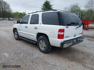 2003 Chevrolet Tahoe LT with VIN 1GNEC13Z93R305114, listed as a IAAI auction lot 41956937 with 176,305 mi miles. Bid and sale history available at carsss.com. Image 3.