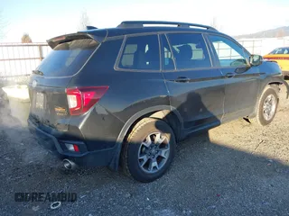 2022 Honda Passport TrailSport with VIN 5FNYF8H67NB029576, listed as a IAAI auction lot 41333708 with 50,913 mi miles and . Bid and sale history available at DreamBid. Image 4.
