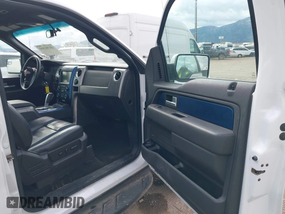 2014 Ford F-150 SVT Raptor with VIN 1FTFW1R62EFC00548, listed as a IAAI auction lot 40706960 with 71,590 mi miles and . Bid and sale history available at carsss.com. Image 5.
